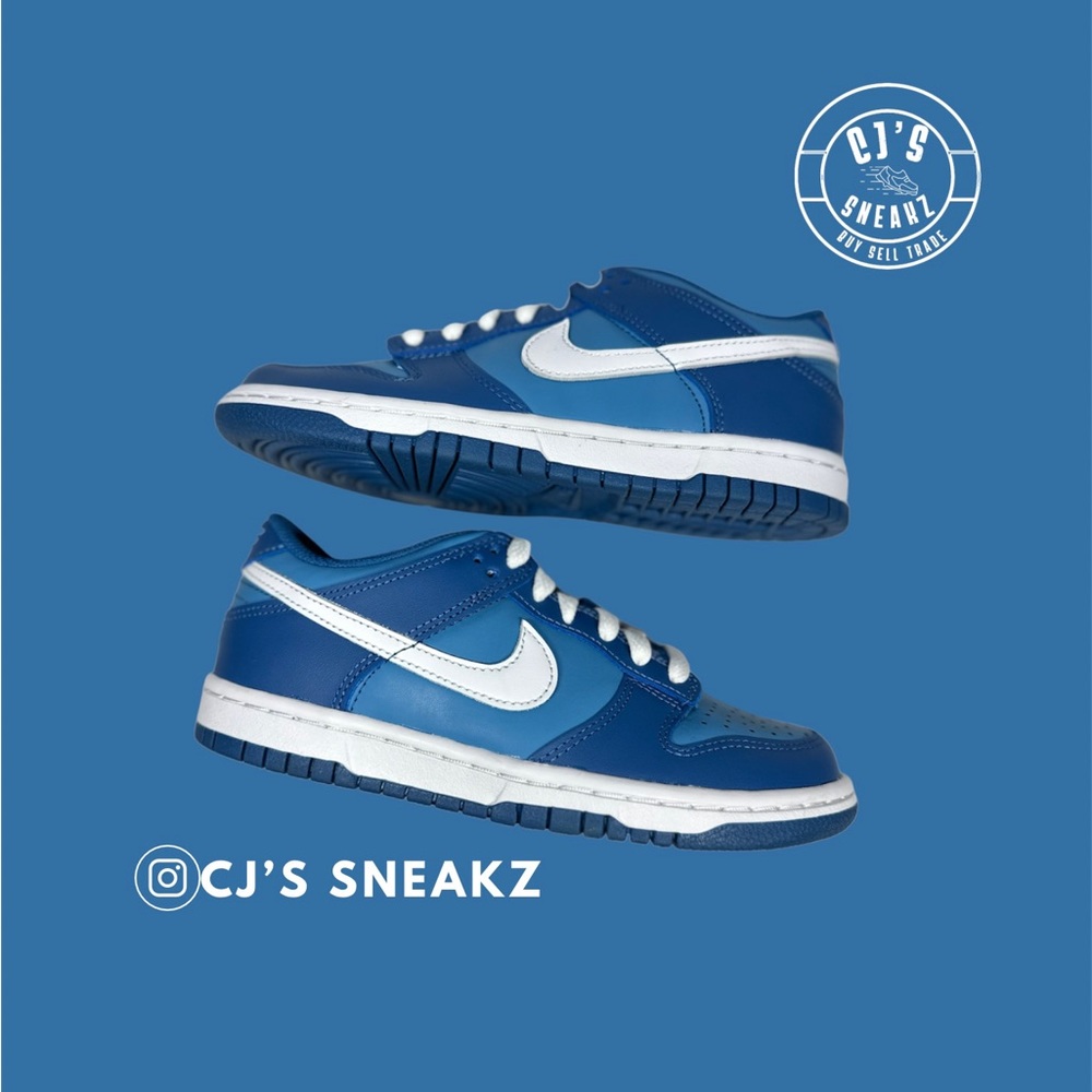 Authentic Nike Dunk Low Dark Marina Blue Size 4GS/5.5W Deadstock